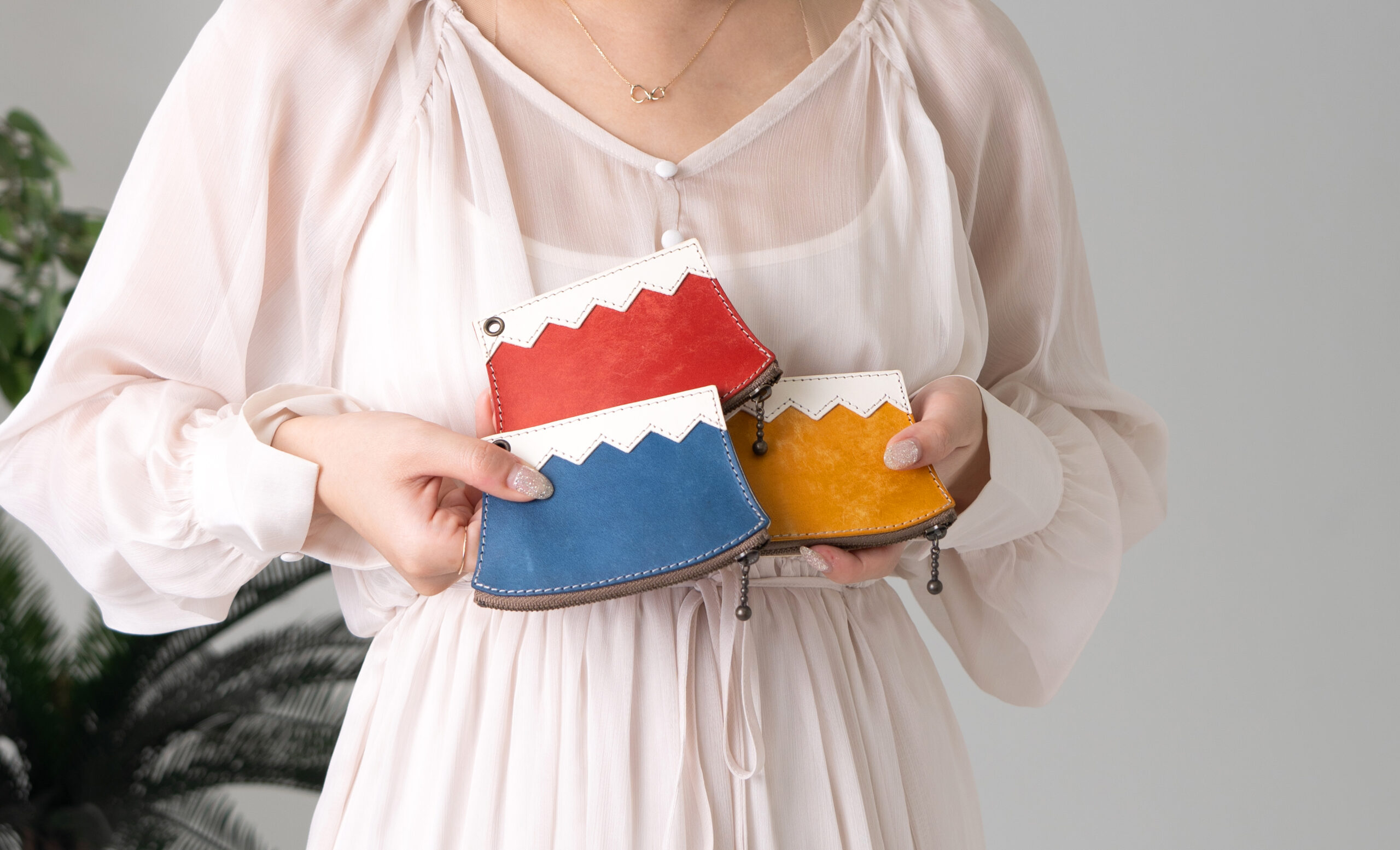 富士山モチーフのマルチケース / fujica(全3色) - mhd